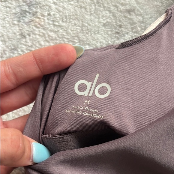 Alo raisinette Airlift advantage racerback bra - Picture 3 of 6